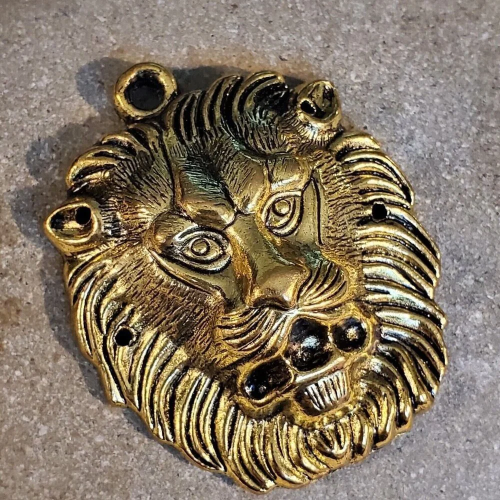 New Vintage 90s Roaring Lion 55x45mm Antique Gold Alloy Metal Statement Pendant